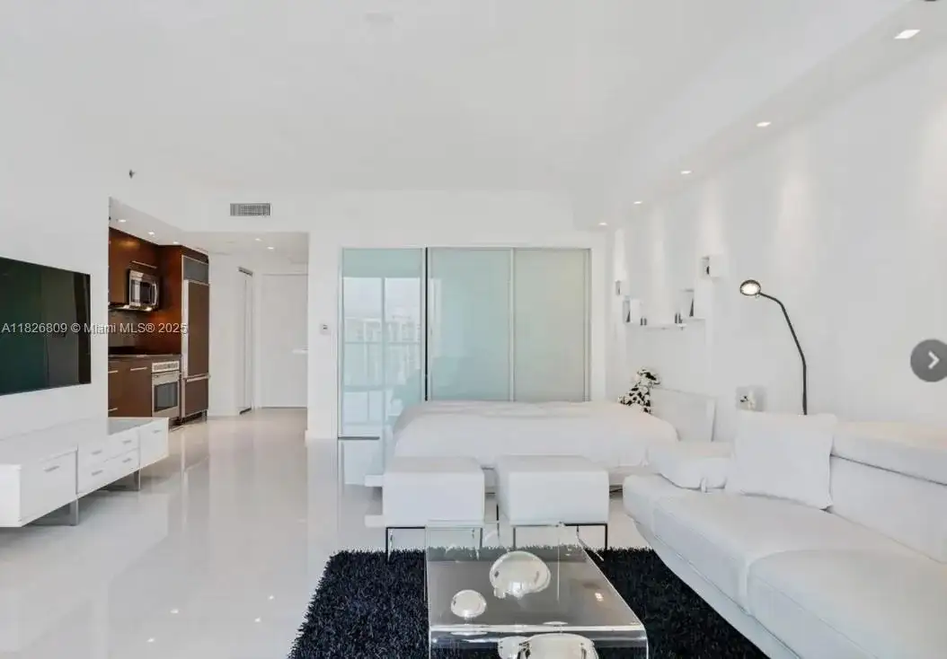 475 Brickell Ave # 4310, Miami FL 33131 photo 5