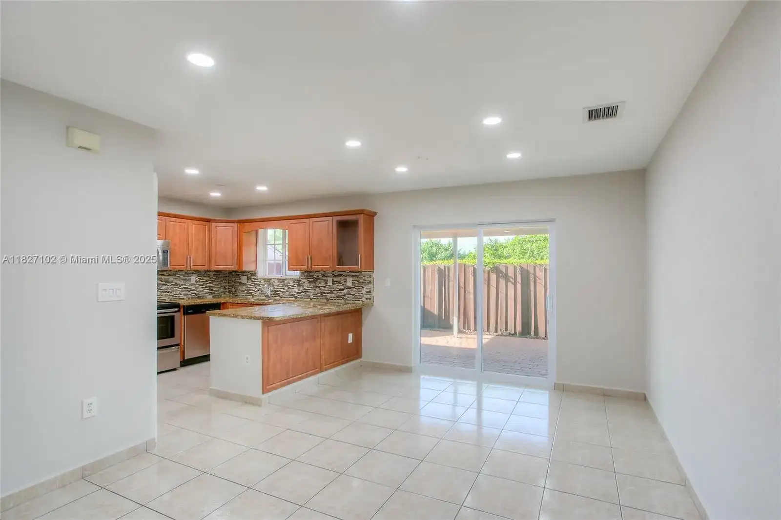 9332 NW 114th Ter # 8, Hialeah Gardens FL 33018 photo 2