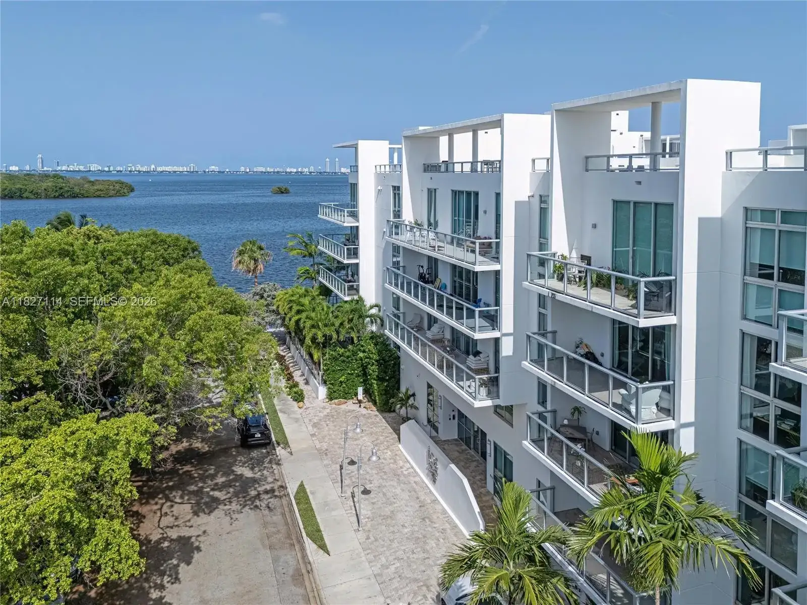 720 NE 62nd St # 403, Miami FL 33138 photo 2