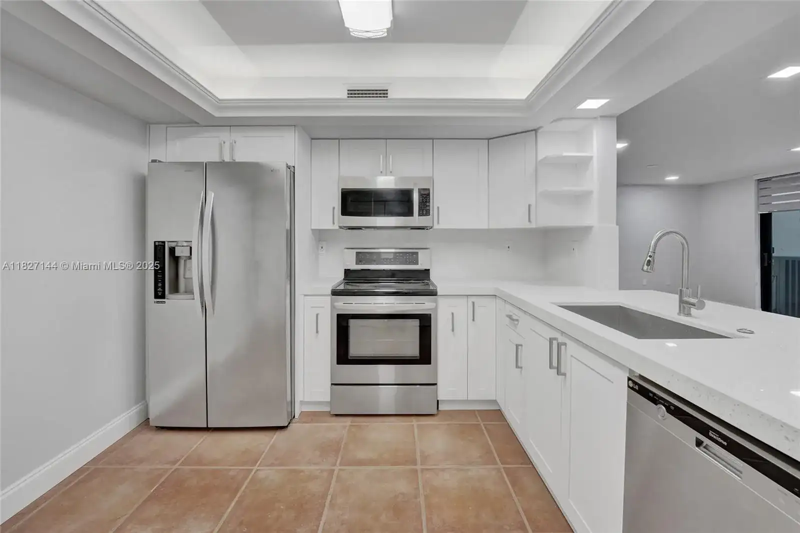 10688 SW 76th Ter # 0, Miami FL 33173 photo 3