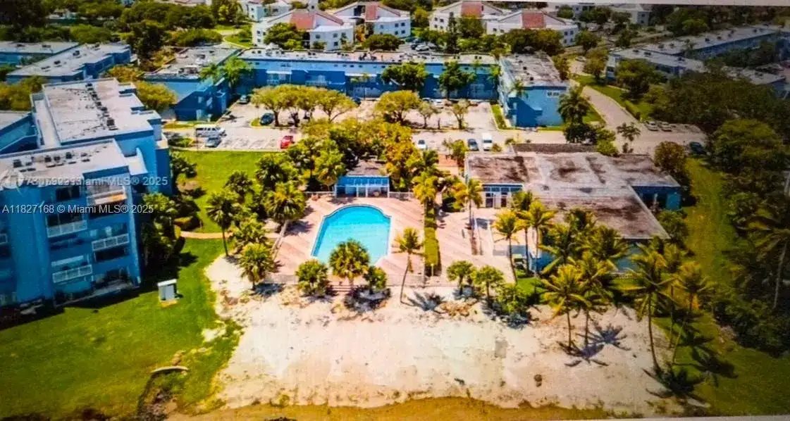 9365 FONTAINEBLEAU # E236, Miami FL 33172 photo 2