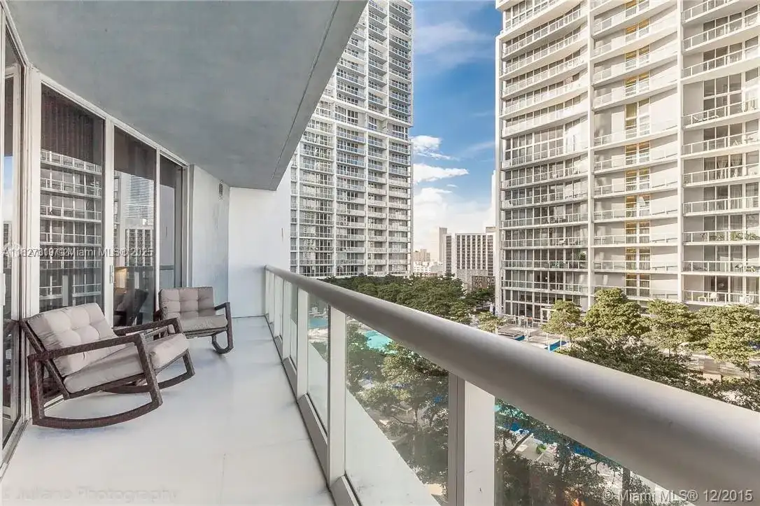 495 Brickell Ave # 1806, Miami FL 33131 photo 4