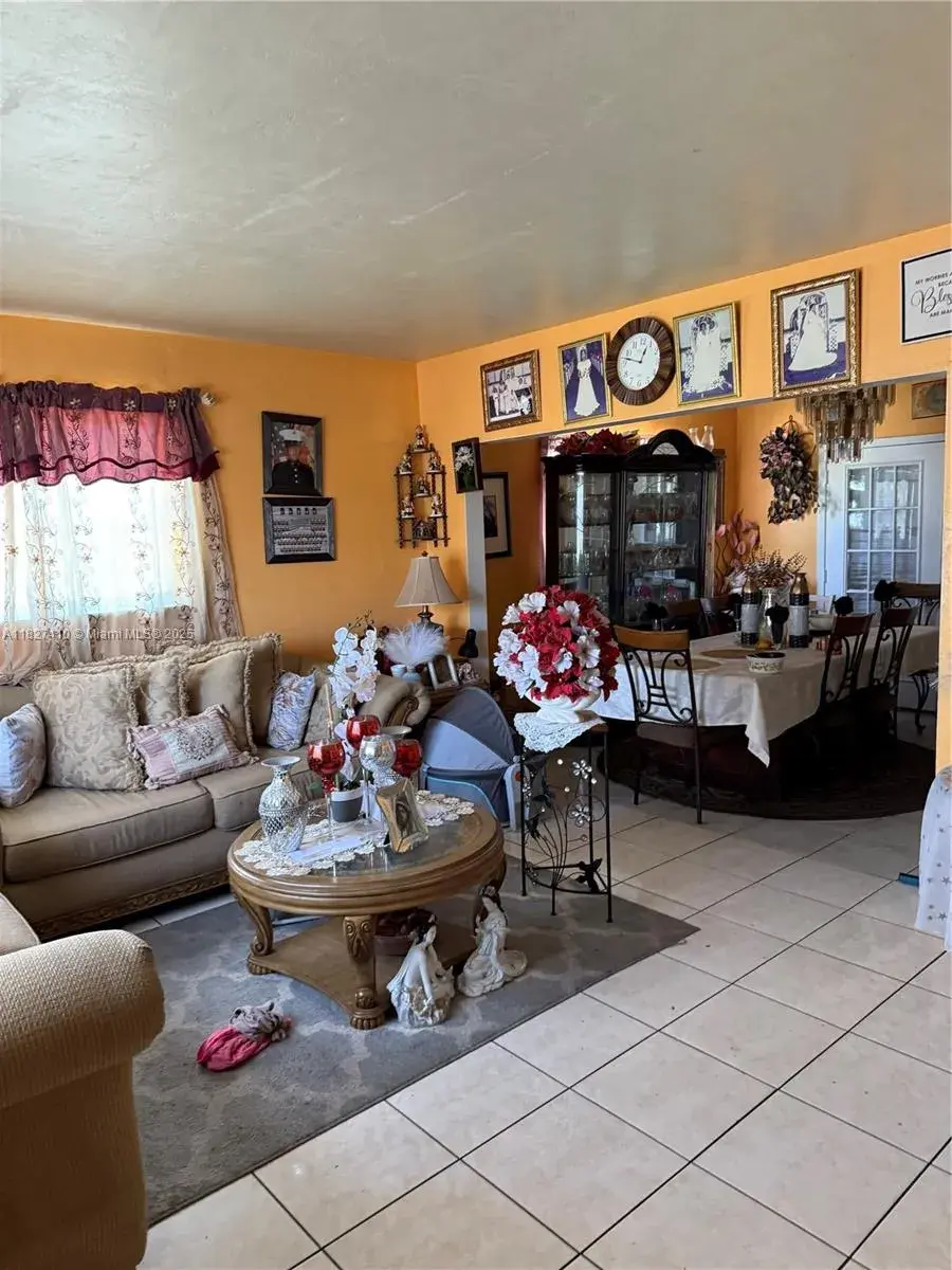 1180 NW 46th Ave, Lauderhill FL 33313