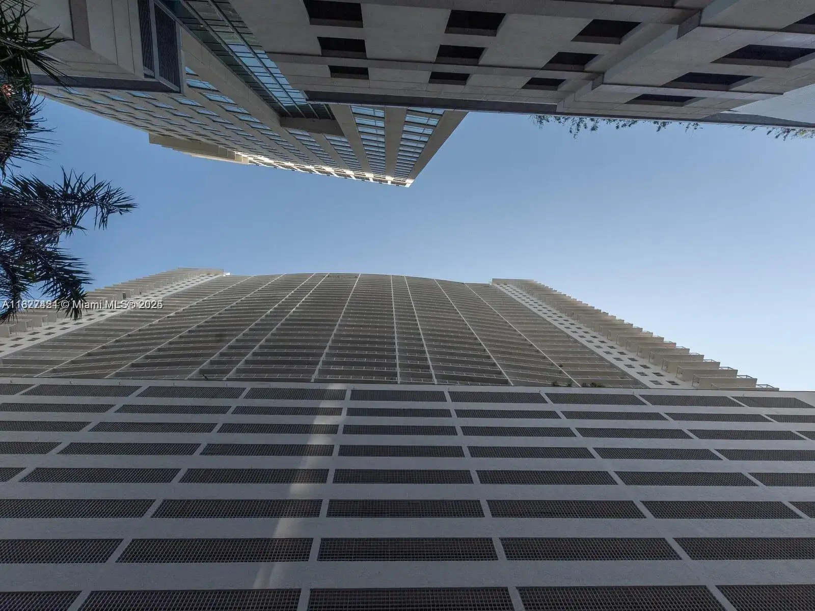 1200 Brickell Bay Dr # 3210, Miami FL 33131 photo 2