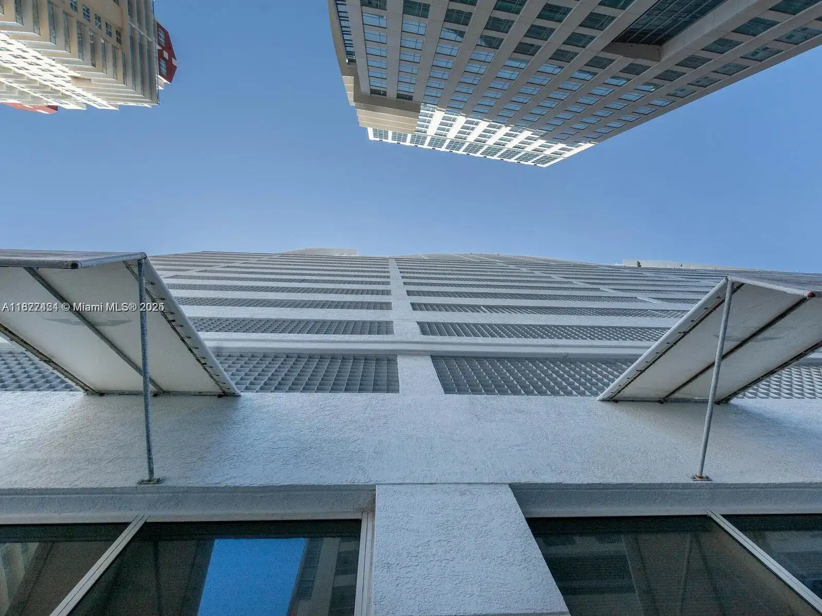 1200 Brickell Bay Dr # 3210, Miami FL 33131 photo 3