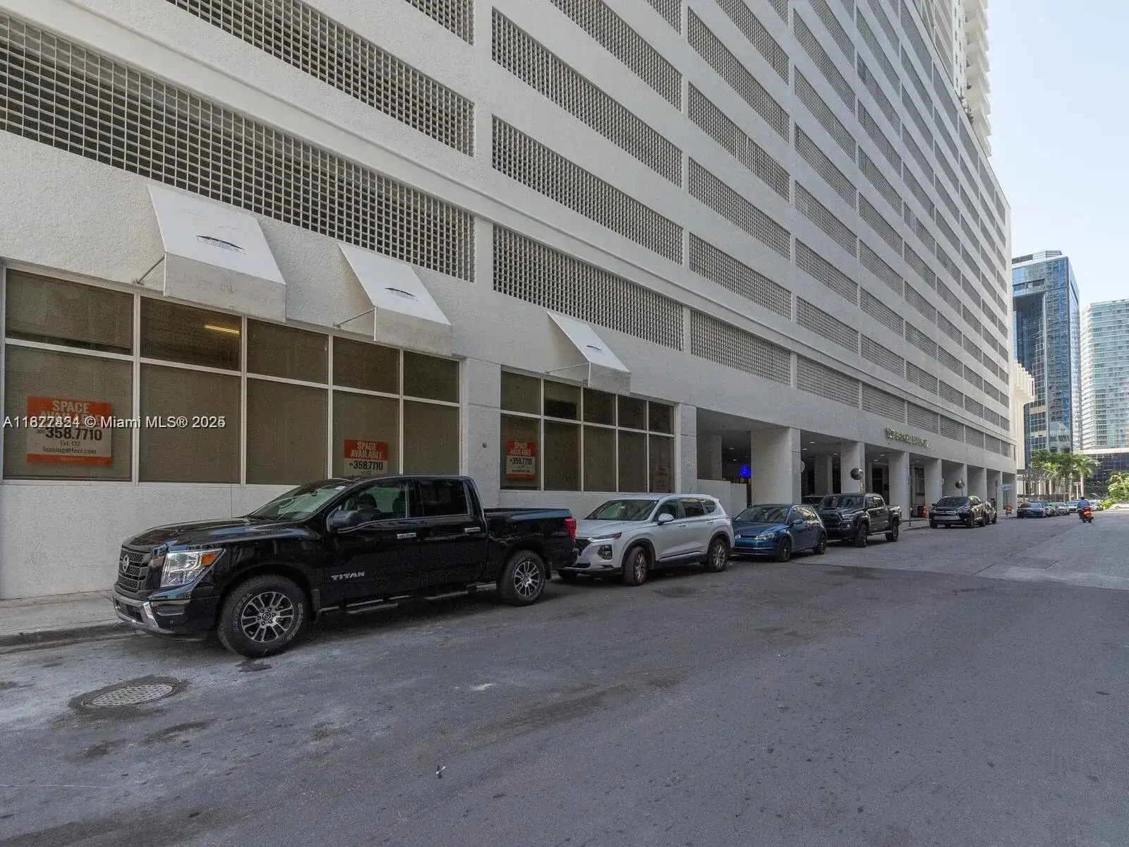1200 Brickell Bay Dr # 3210, Miami FL 33131 photo 4