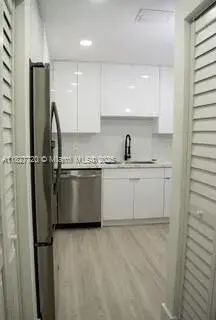 972 N 18th Ct, Hollywood FL 33020