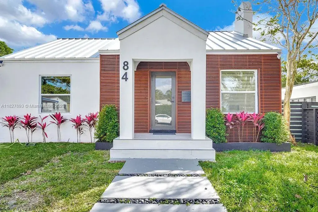 84 NW 48th St, Miami FL 33127