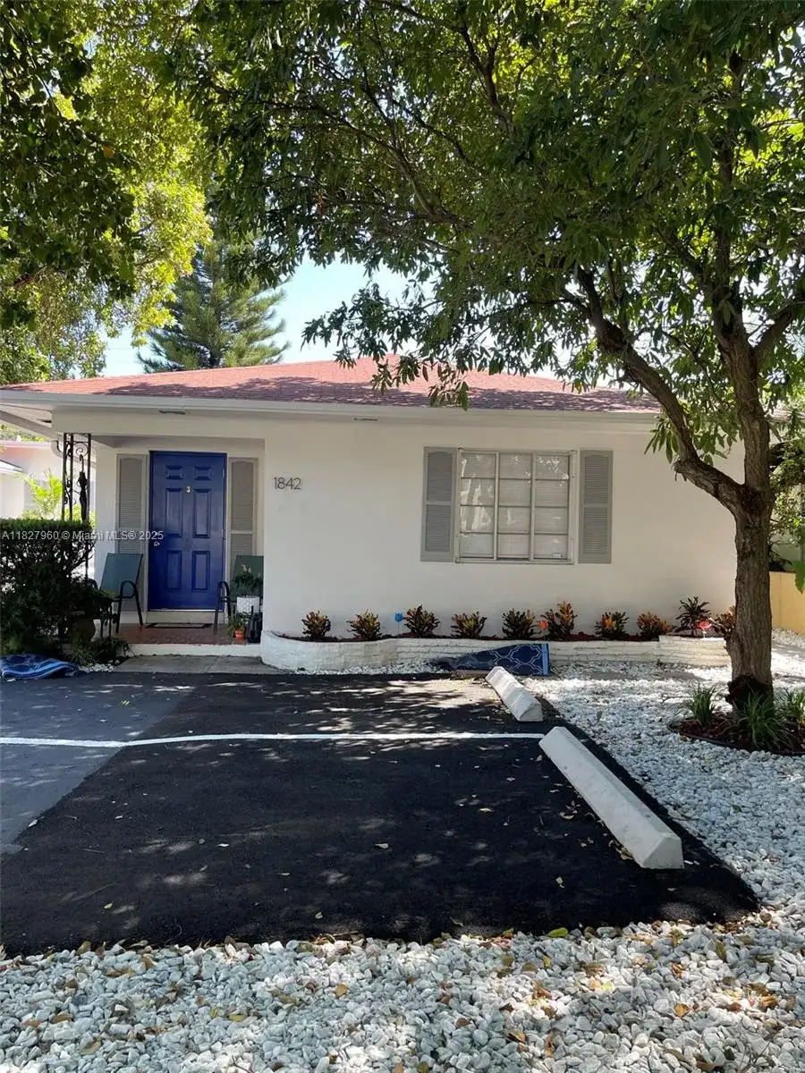 1842 Madison St, Hollywood FL 33020 photo 2