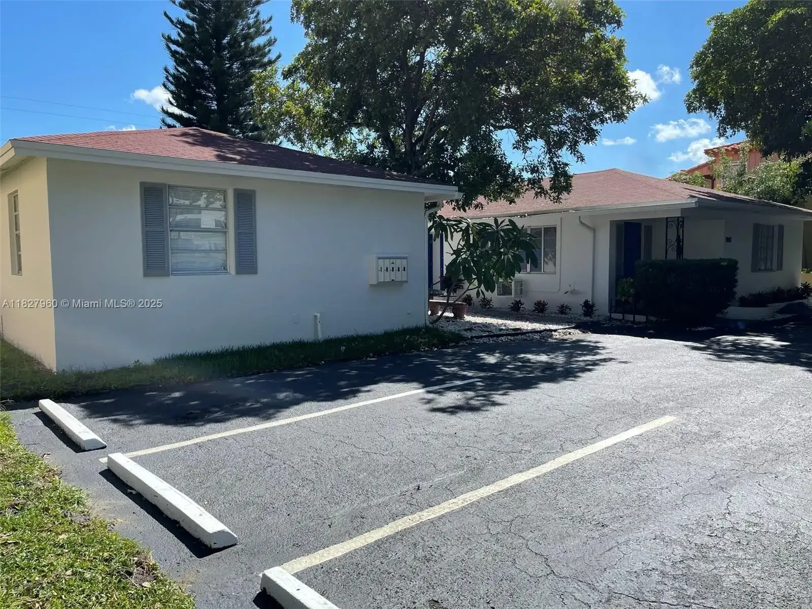 1842 Madison St, Hollywood FL 33020 photo 3