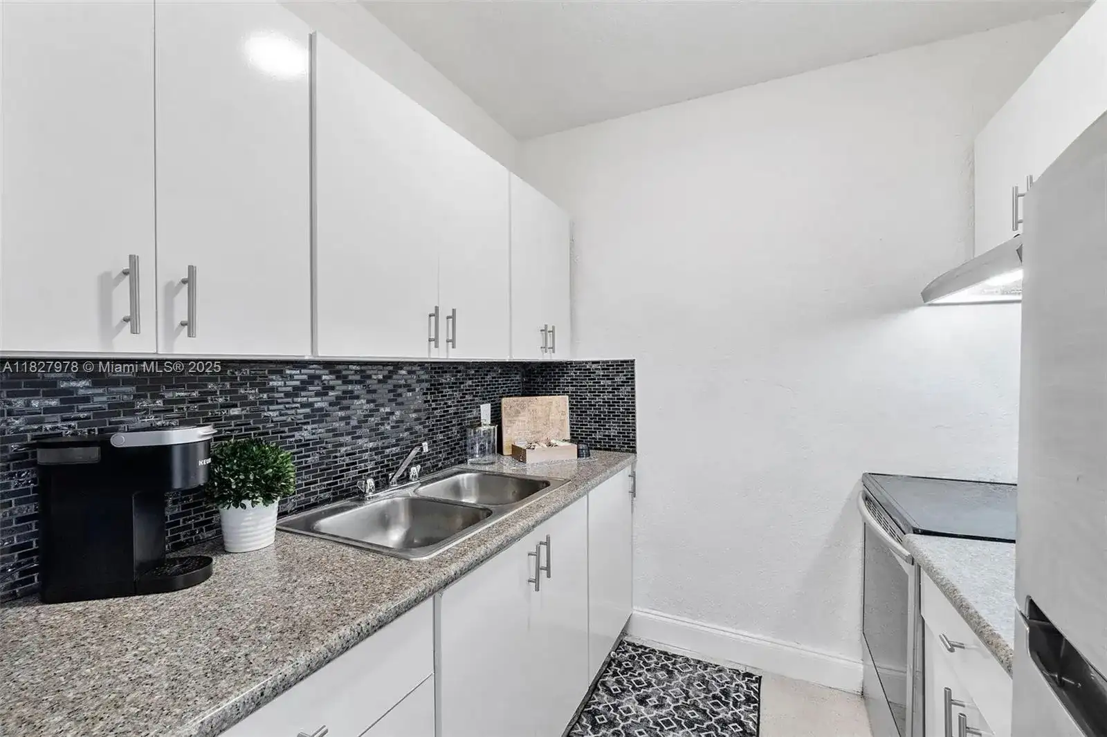 1401 NW 103rd St # 139, Miami FL 33147 photo 3