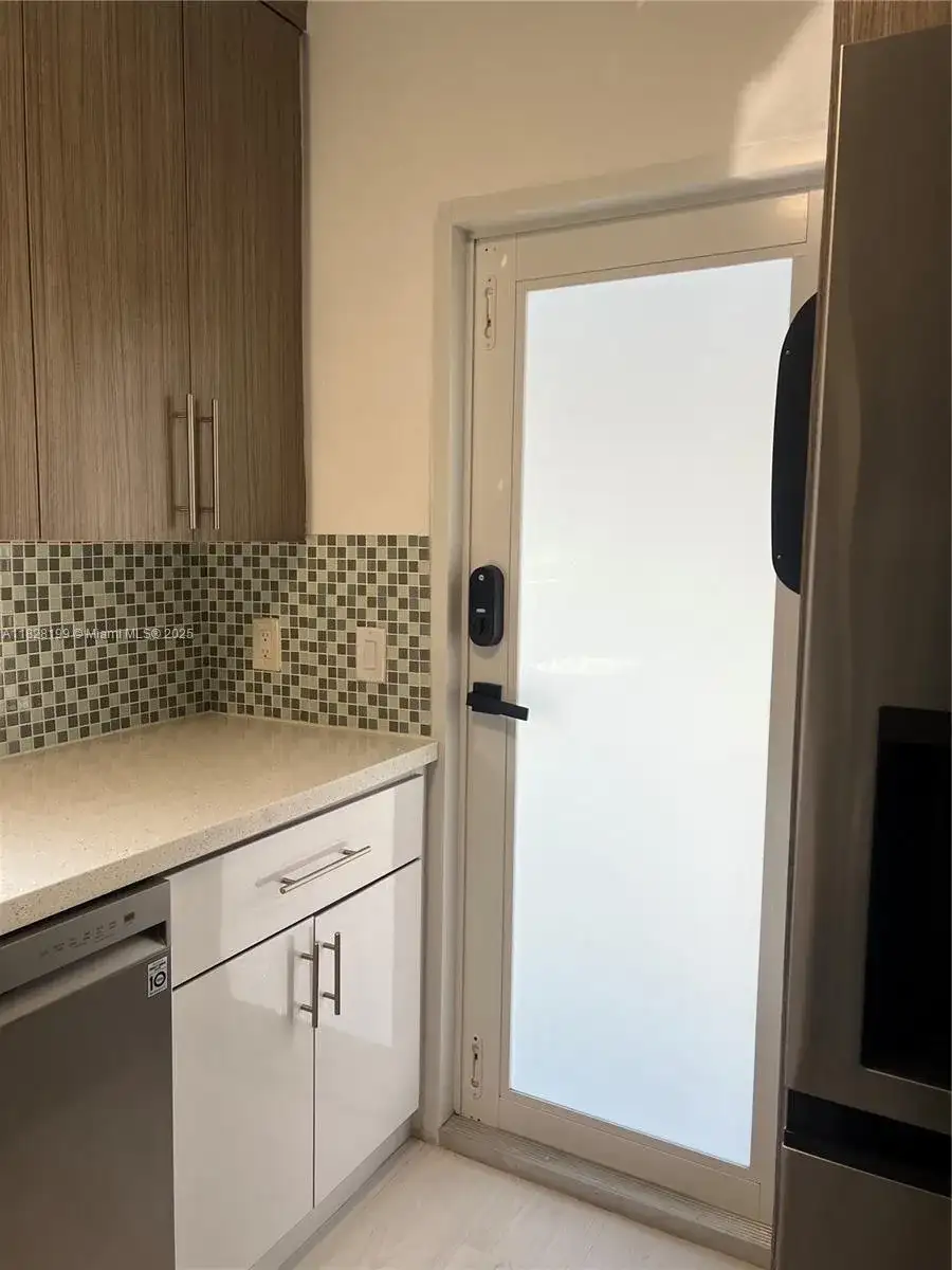 820 SW 11st ave # 820, Miami FL 33129 photo 5
