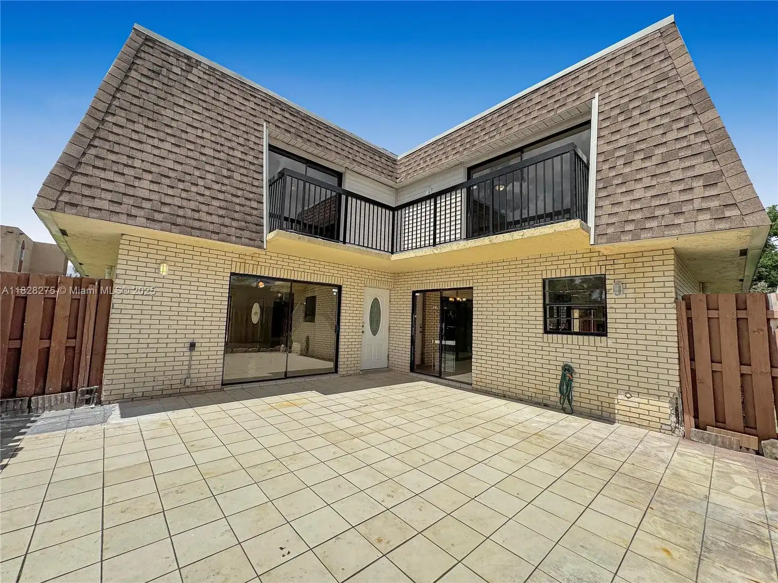 8103 SW 24th St, North Lauderdale FL 33068