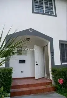 968 N 18th Ct, Hollywood FL 33020
