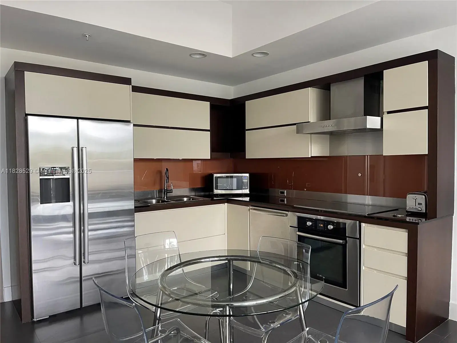 2100 Park Ave # 305, Miami Beach FL 33139