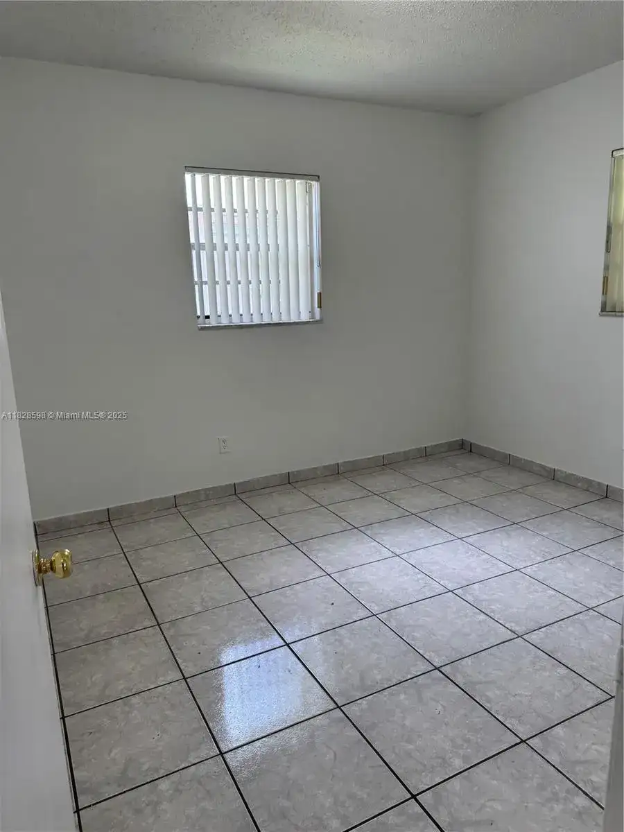 613 NW 58th Ave # 613, Miami FL 33126 photo 4