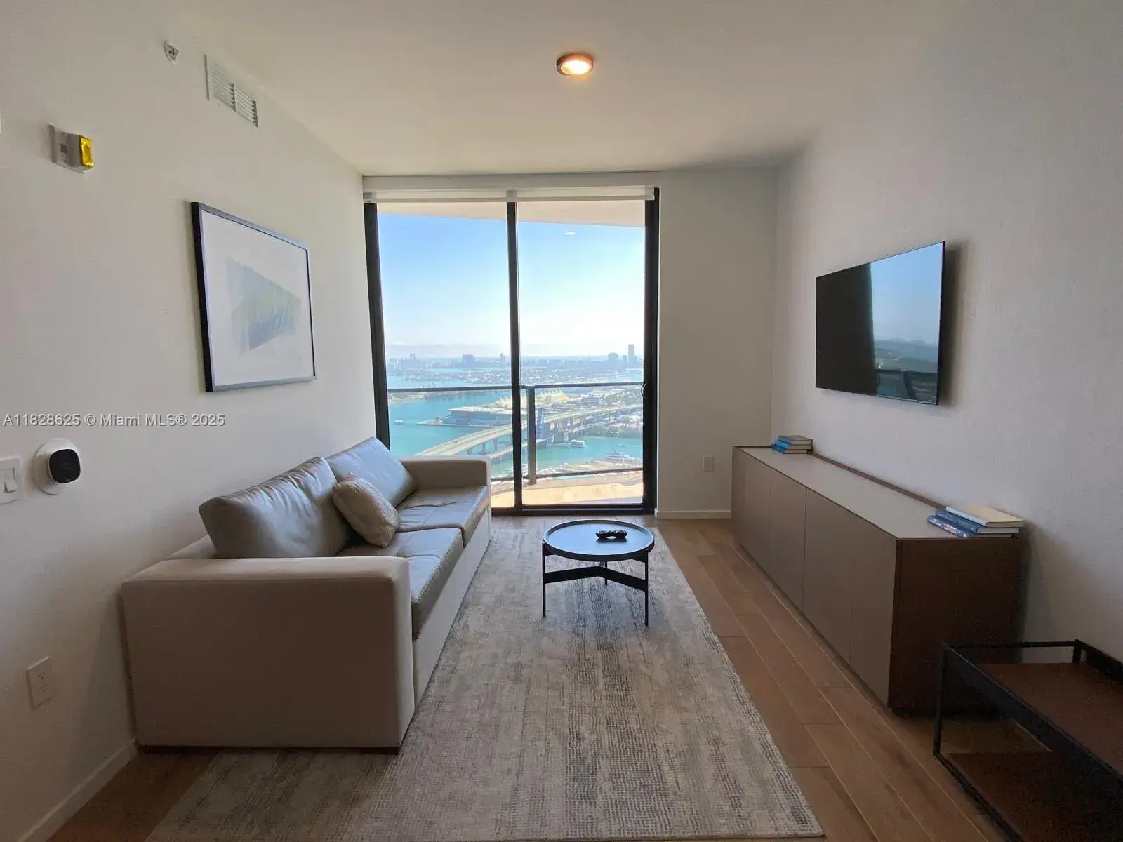 398 NE 5th St # 2910, Miami FL 33132