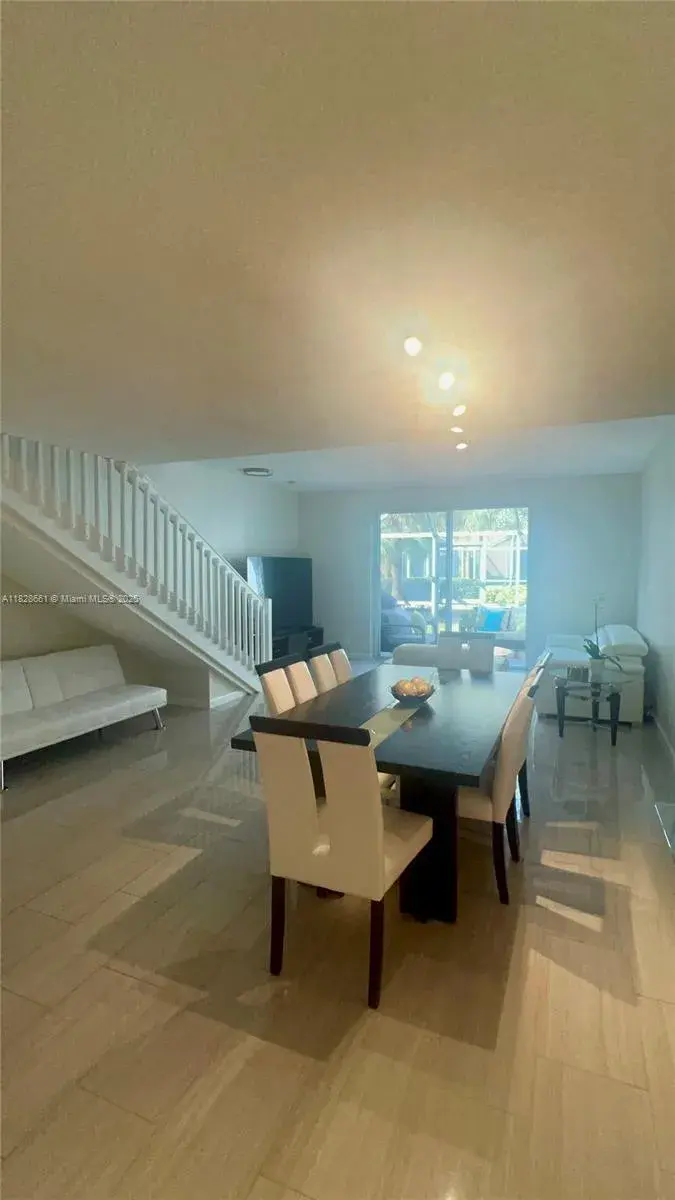 1597 Barcelona Way # 32, Weston FL 33327