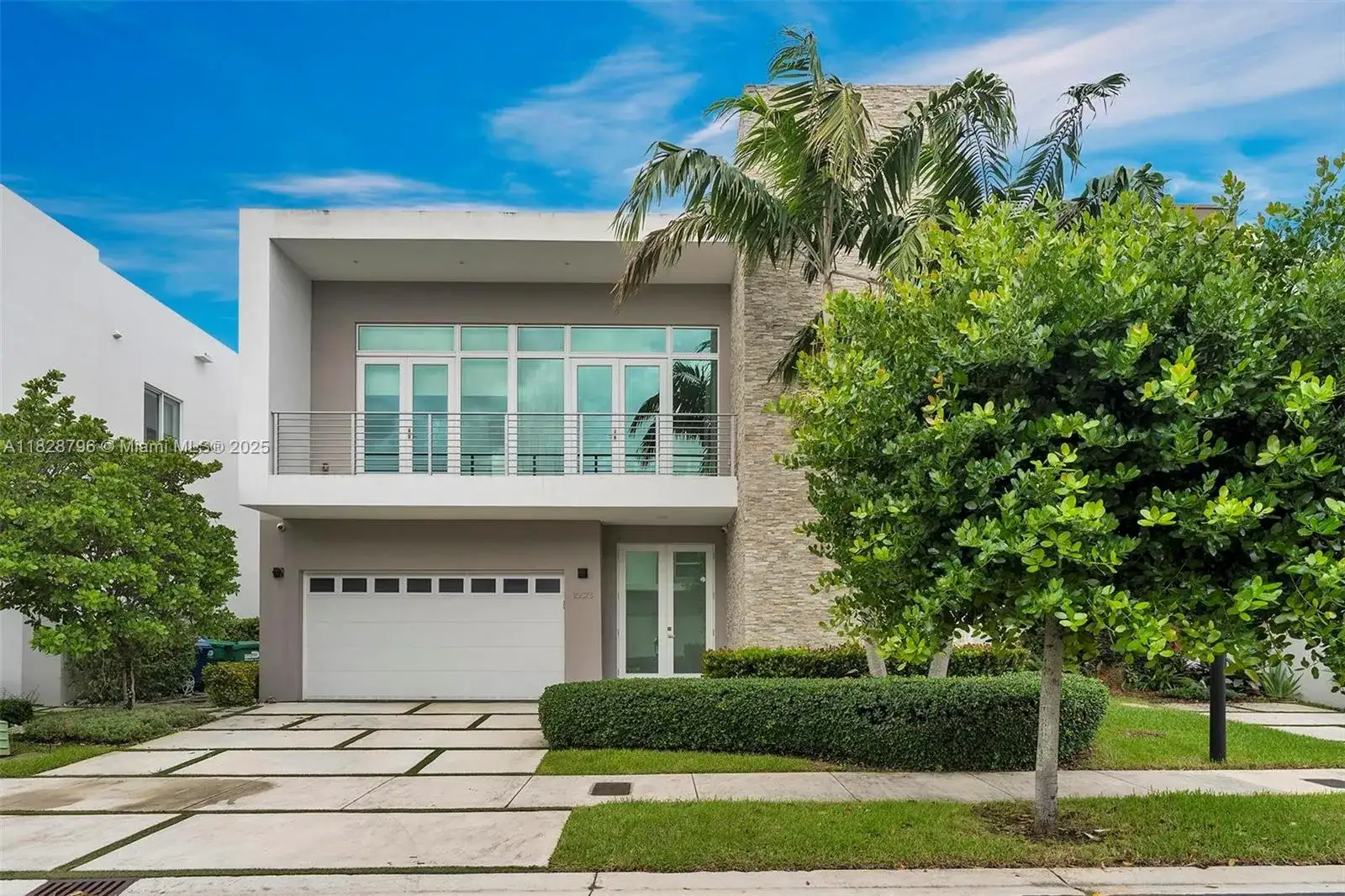 10573 NW 67th Ter, Doral FL 33178 photo 5