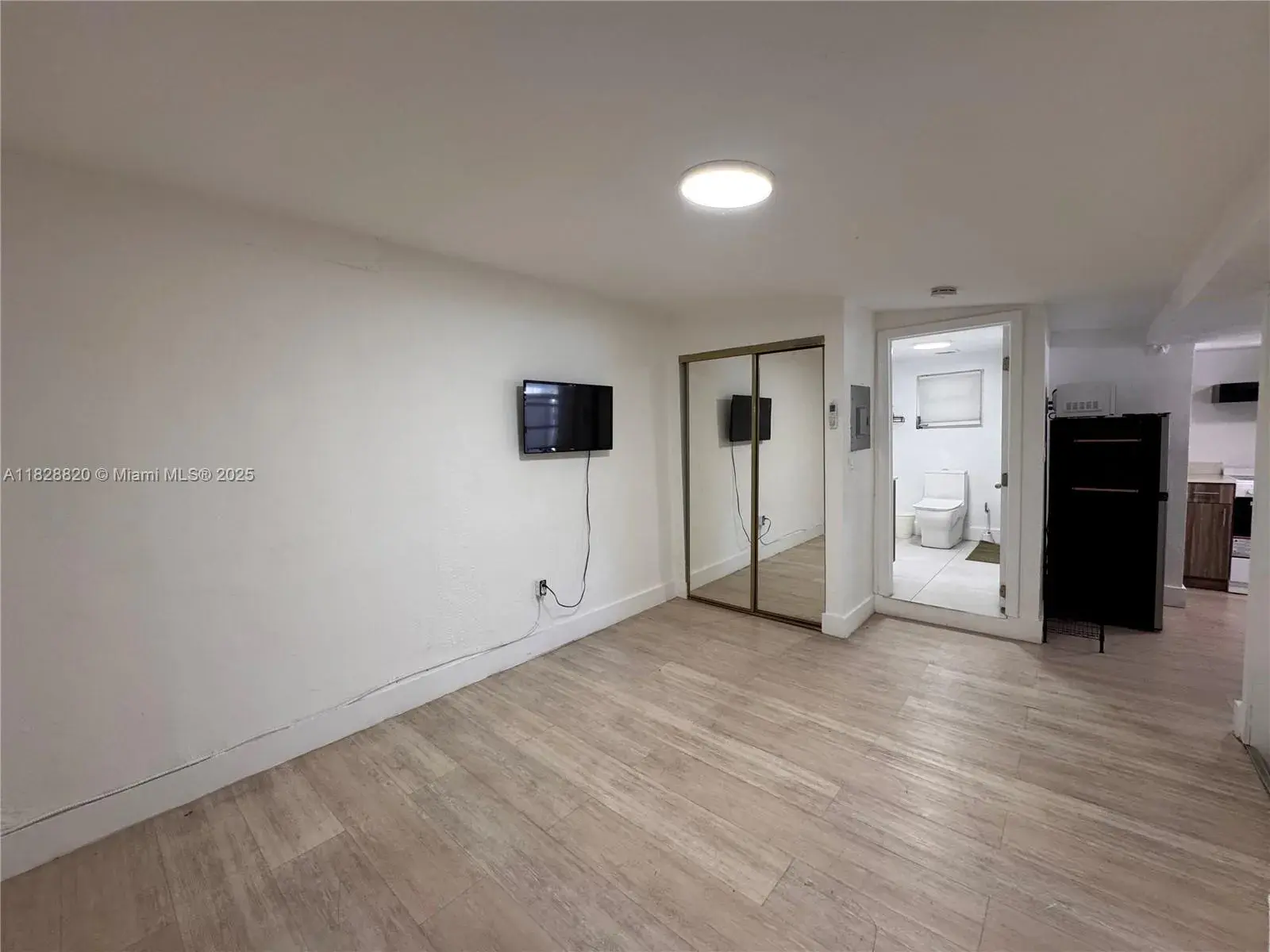2796 SW 34th Ct # 1, Miami FL 33133