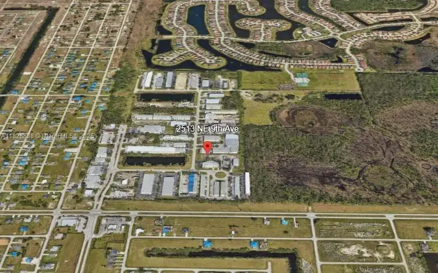 2513 NE 9th Ave, Cape Coral FL 33909 photo 3