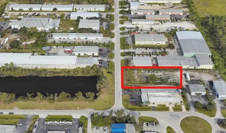 2513 NE 9th Ave, Cape Coral FL 33909 photo 4