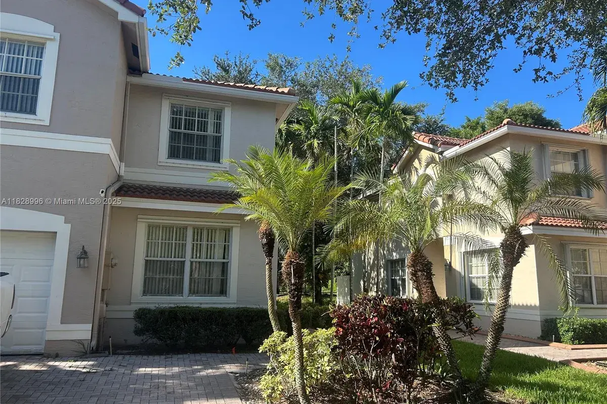 12415 SW 42nd St, Miramar FL 33027