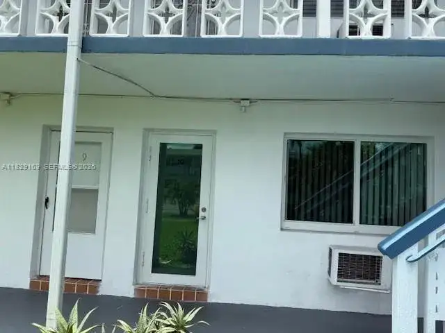 55 NW 204th St # 10, Miami Gardens FL 33169 photo 2