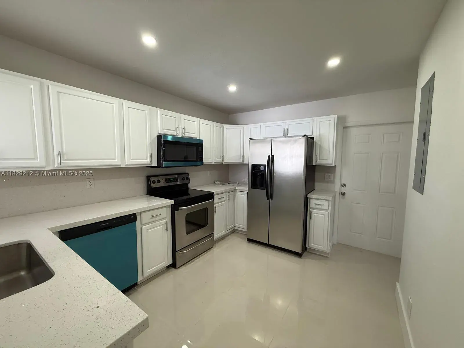 1494 W 34th St, Riviera Beach FL 33404