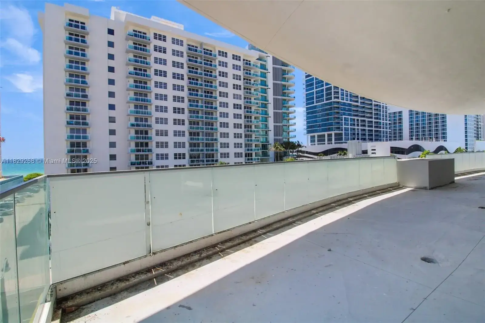 6930 Collins Ave, Miami Beach FL 33141 photo 4