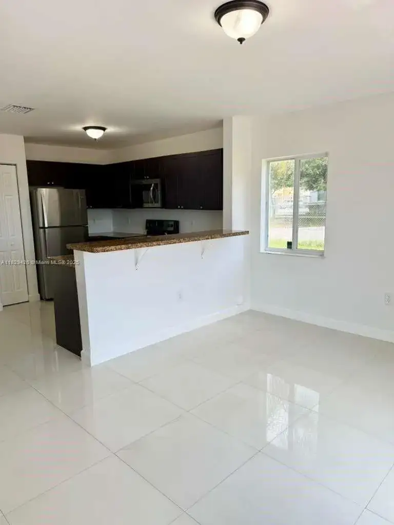 25807 SW 137th Path # 25807, Homestead FL 33032 photo 2