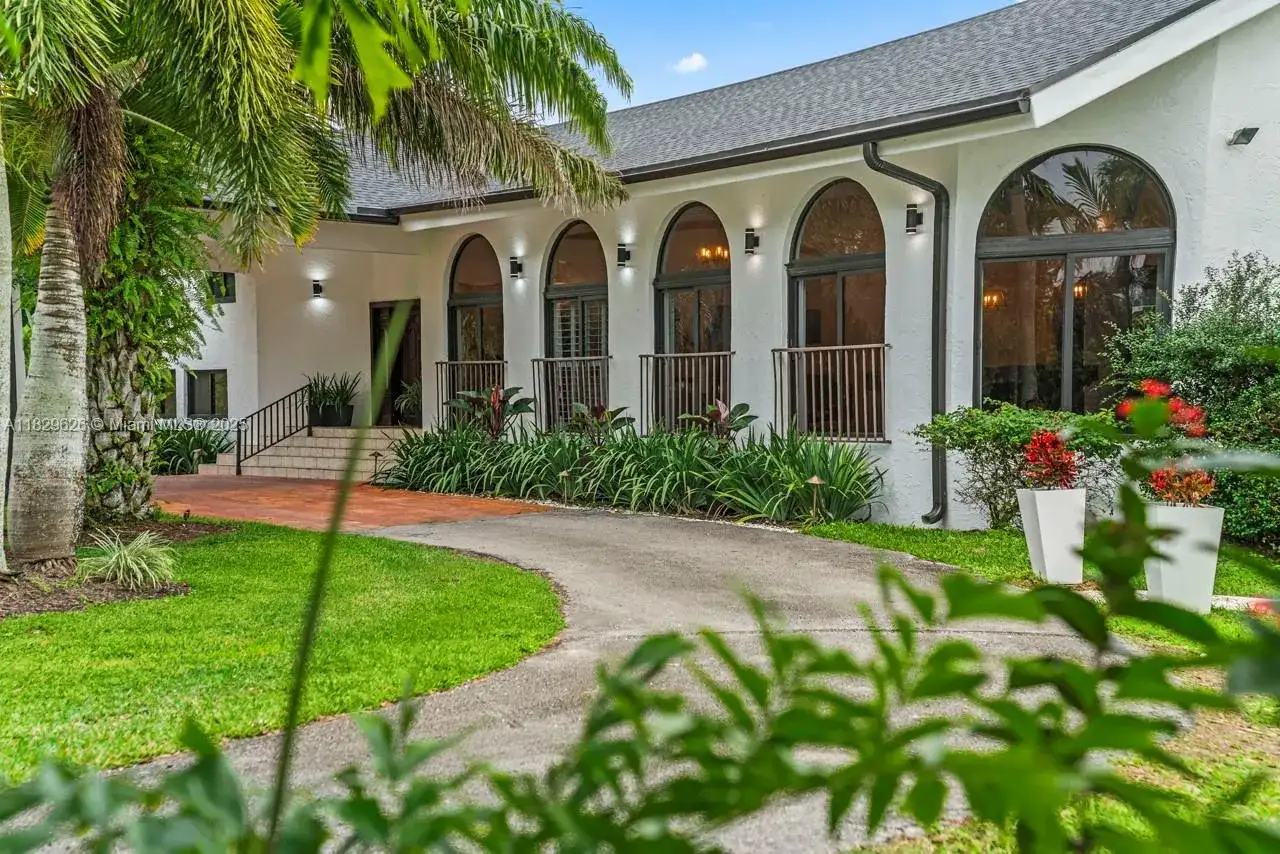 14875 SW 212th St, Miami FL 33187 photo 3