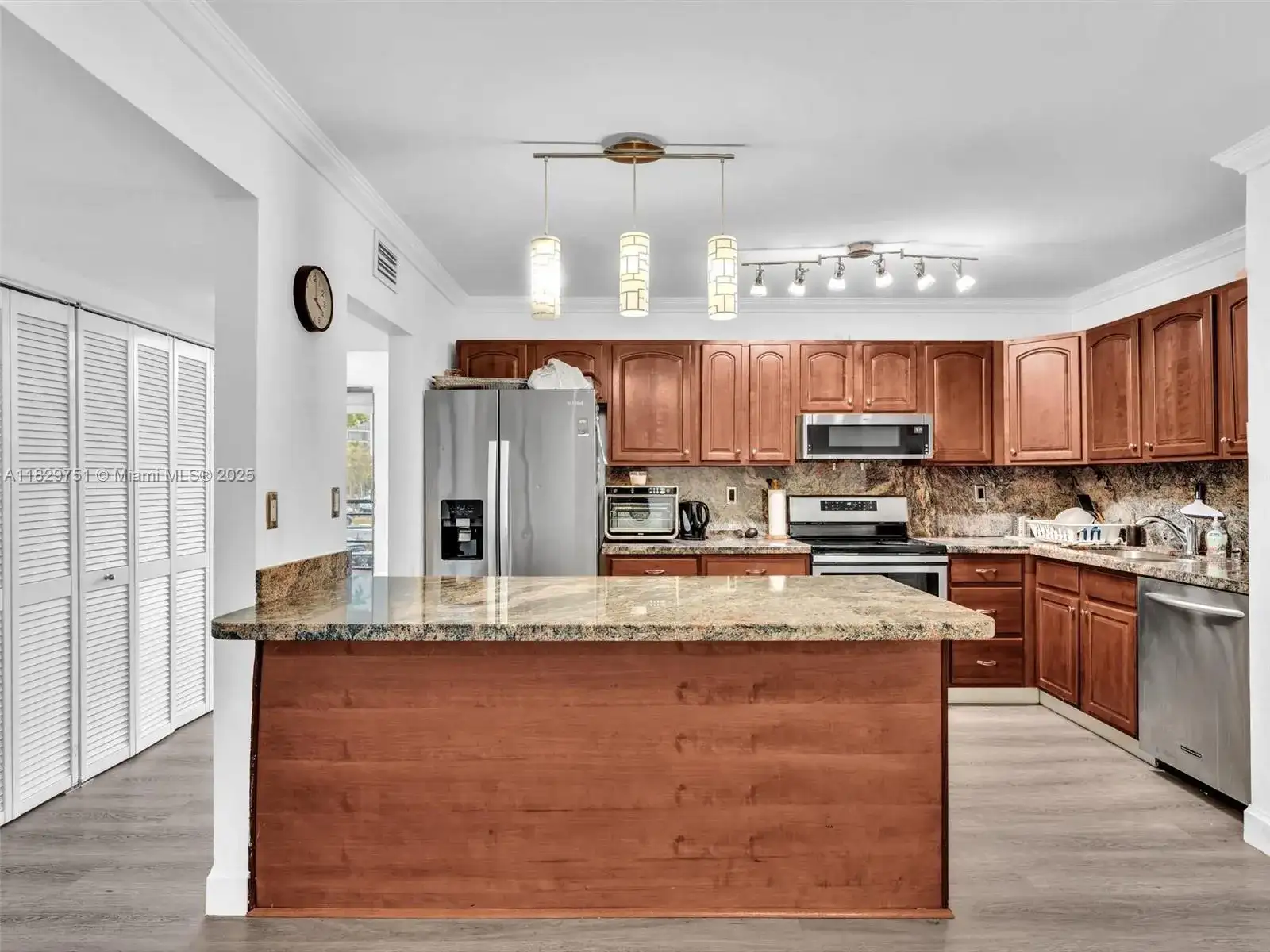 20381 NE 30th Ave # 7, Aventura FL 33180 photo 3