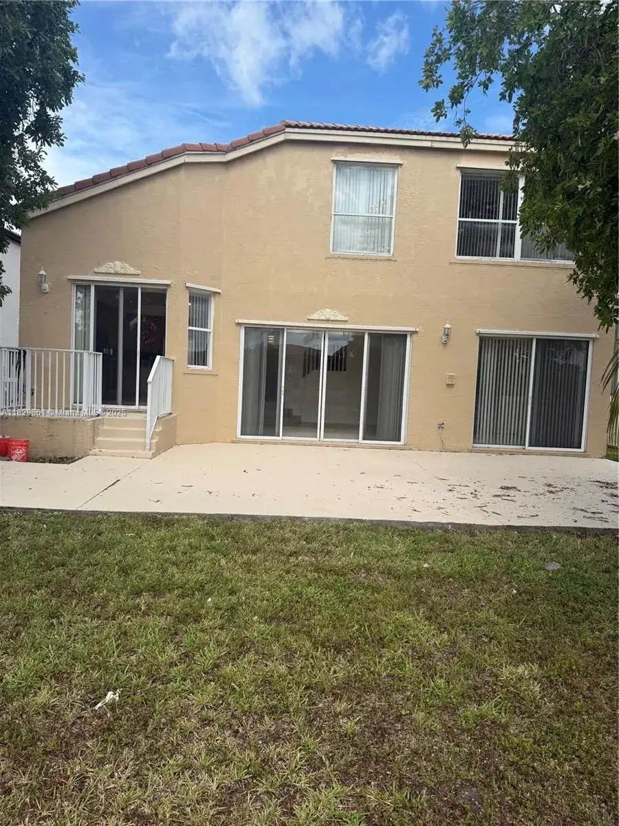 4973 SW 163rd Ave, Miramar FL 33027 photo 2