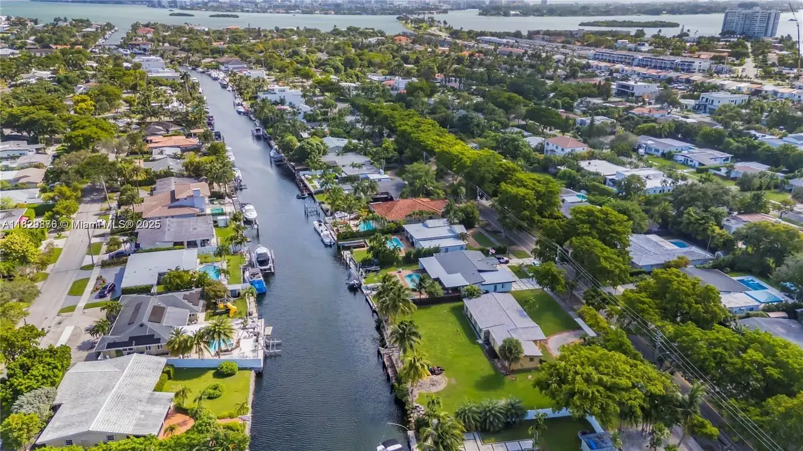 1865 Keystone Blvd, North Miami FL 33181 photo 2