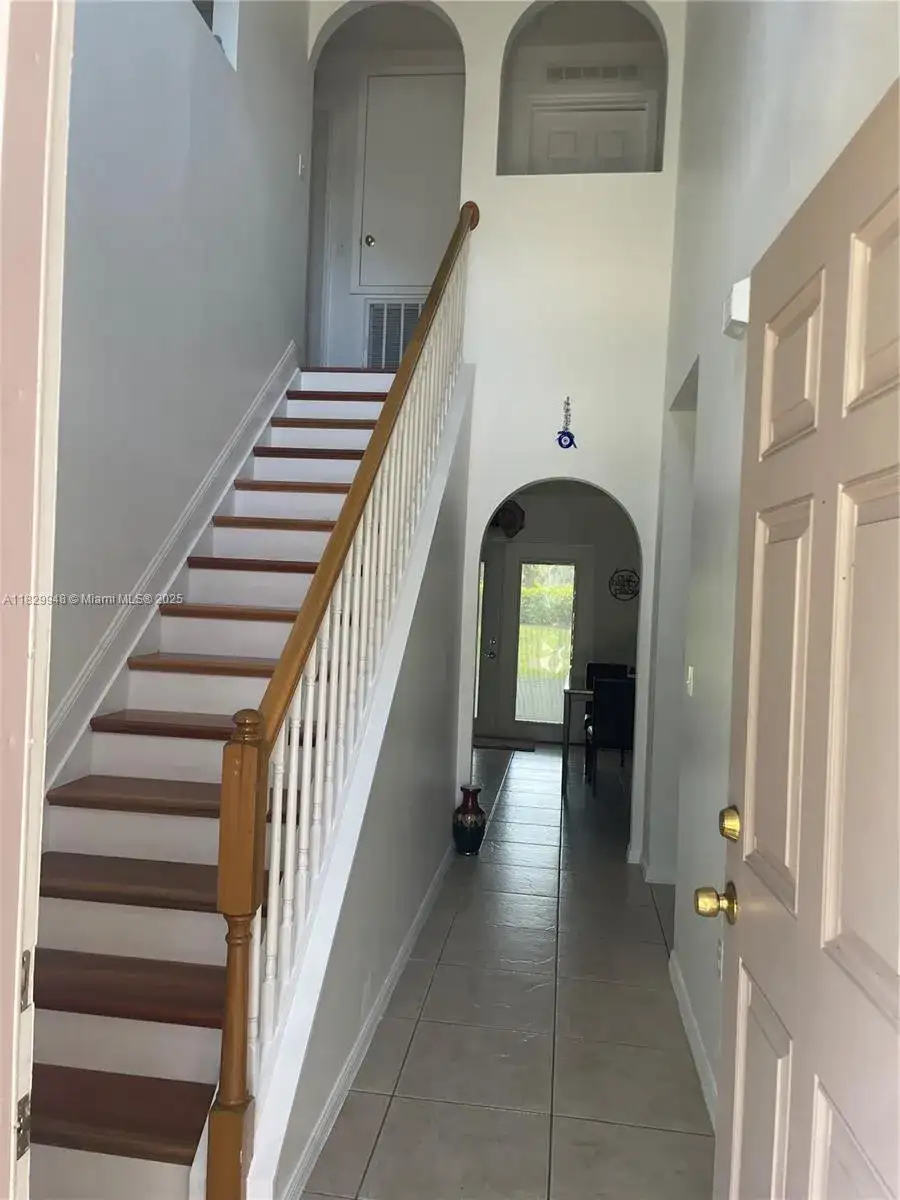 2645 SW 12th Sq SW, Vero Beach FL 32968 photo 3