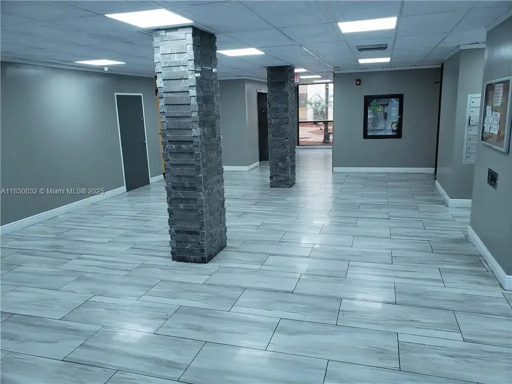 15600 NW 7th Ave # 609, Miami FL 33169 photo 4