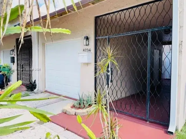 8234 SW 103rd Ave, Miami FL 33173 photo 4