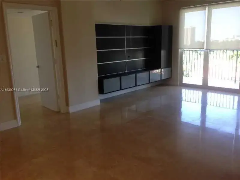 19900 E Country Club Dr # 806, Aventura FL 33180 photo 4