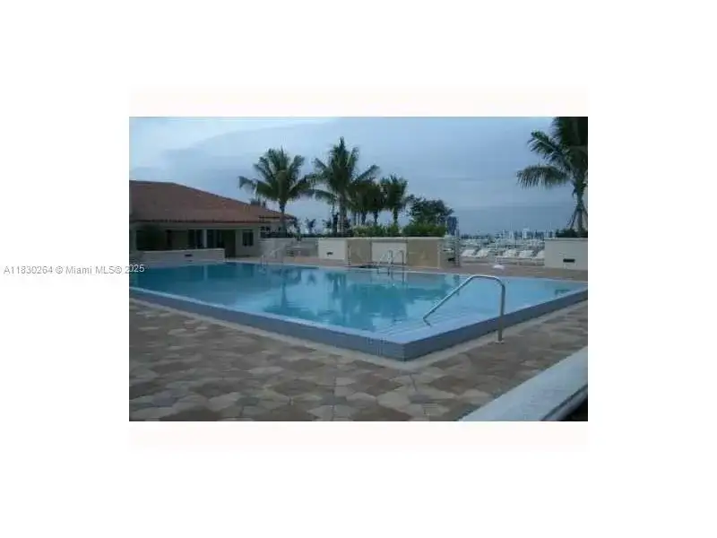19900 E Country Club Dr # 806, Aventura FL 33180 photo 5
