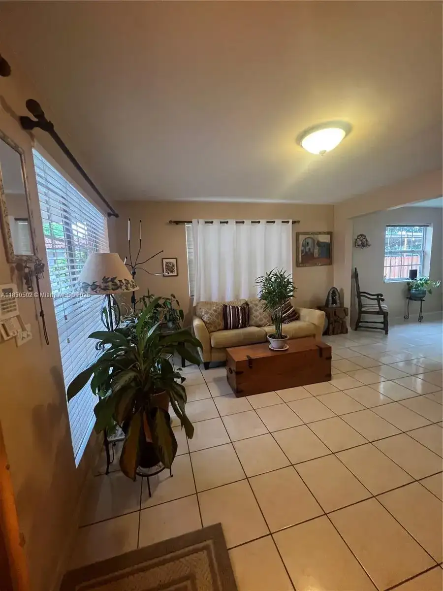 2815 SW 36th Ave, Miami FL 33133 photo 5