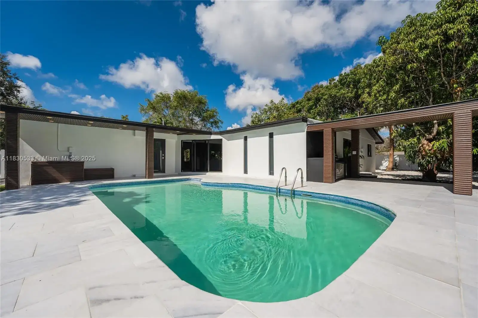 15201 SW 87th Ct, Palmetto Bay FL 33157 photo 5
