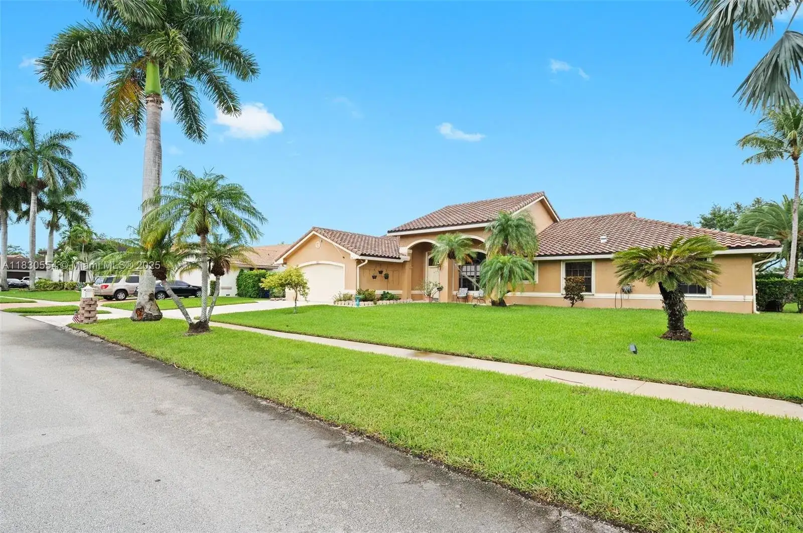 450 NW 195th Ave, Pembroke Pines FL 33029 photo 3