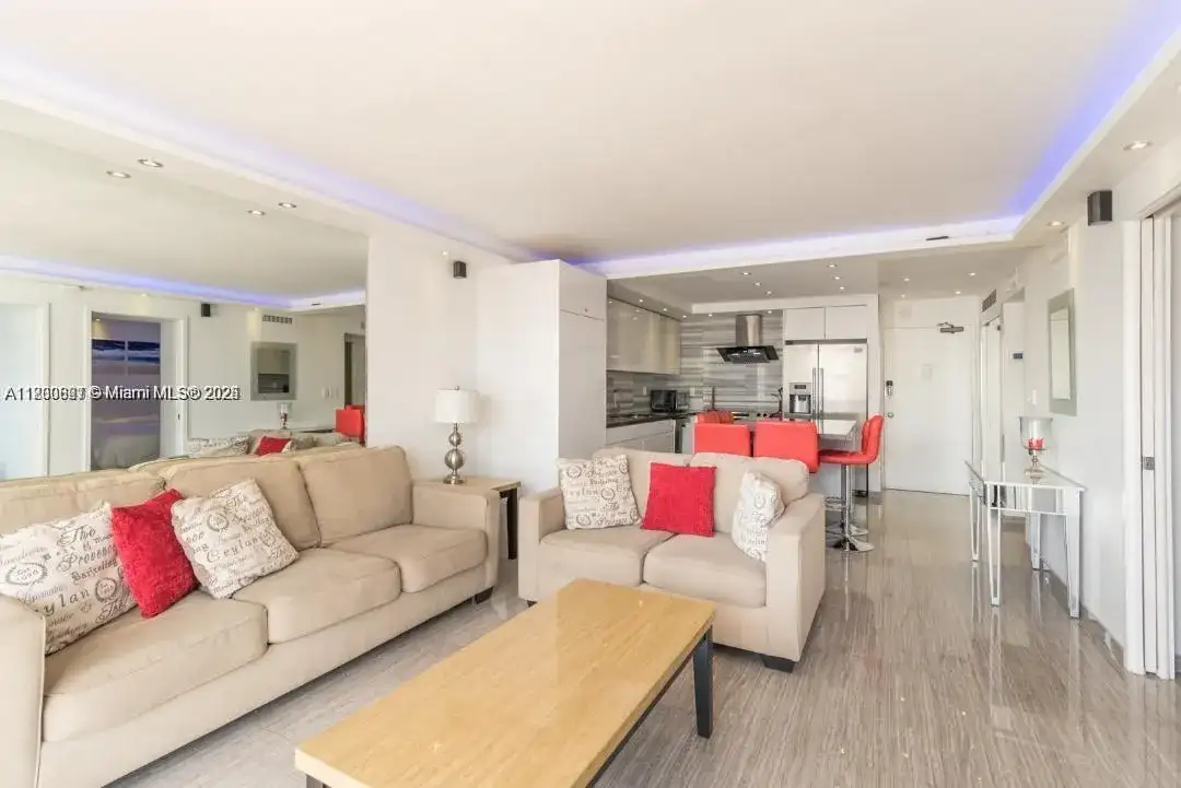 401 Ocean Dr # 1009, Miami Beach FL 33139 photo 3