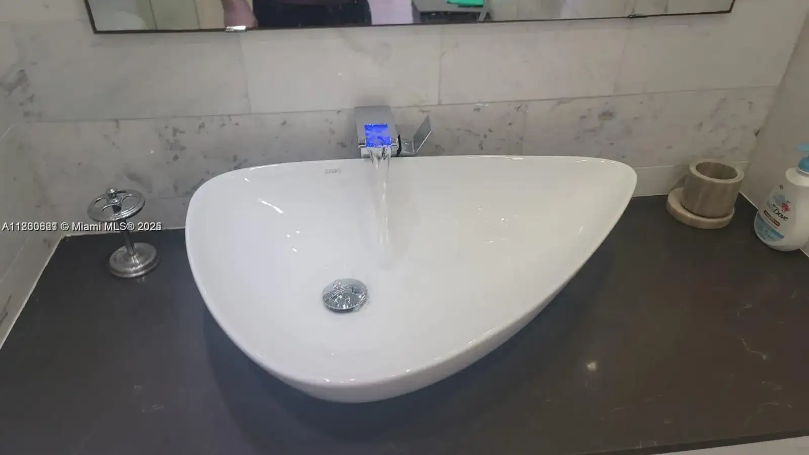 401 Ocean Dr # 1009, Miami Beach FL 33139 photo 5