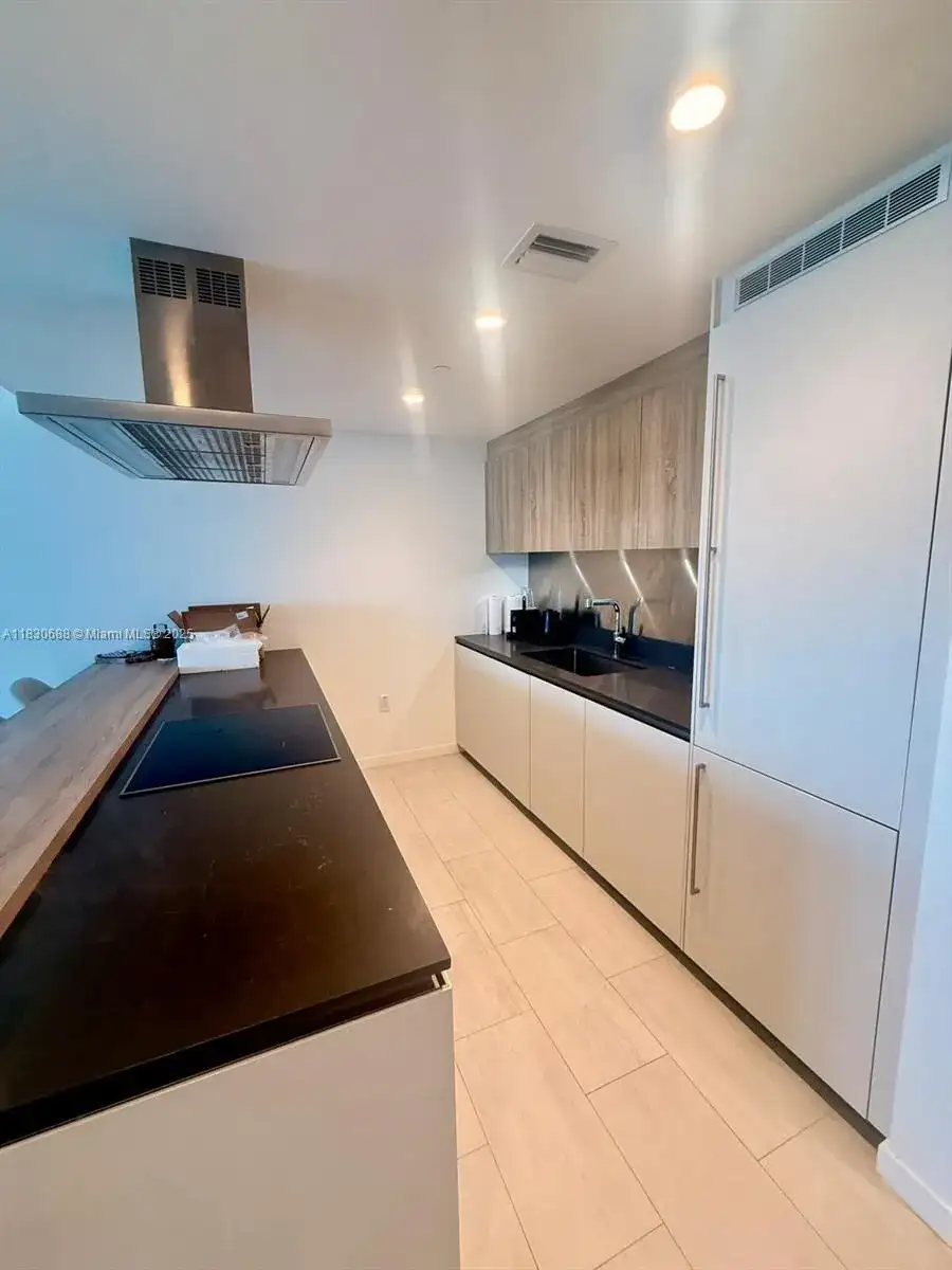 1000 Brickell Plz # 2008, Miami FL 33131 photo 5