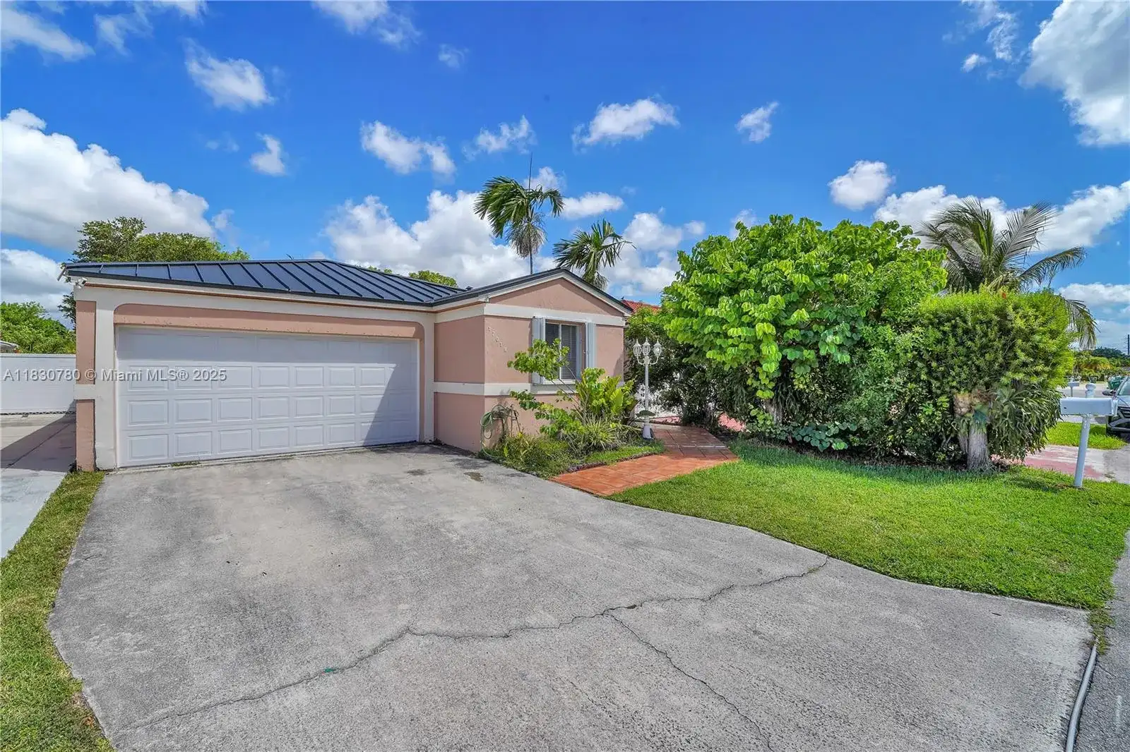 17018 SW 142nd Pl, Miami FL 33177 photo 3