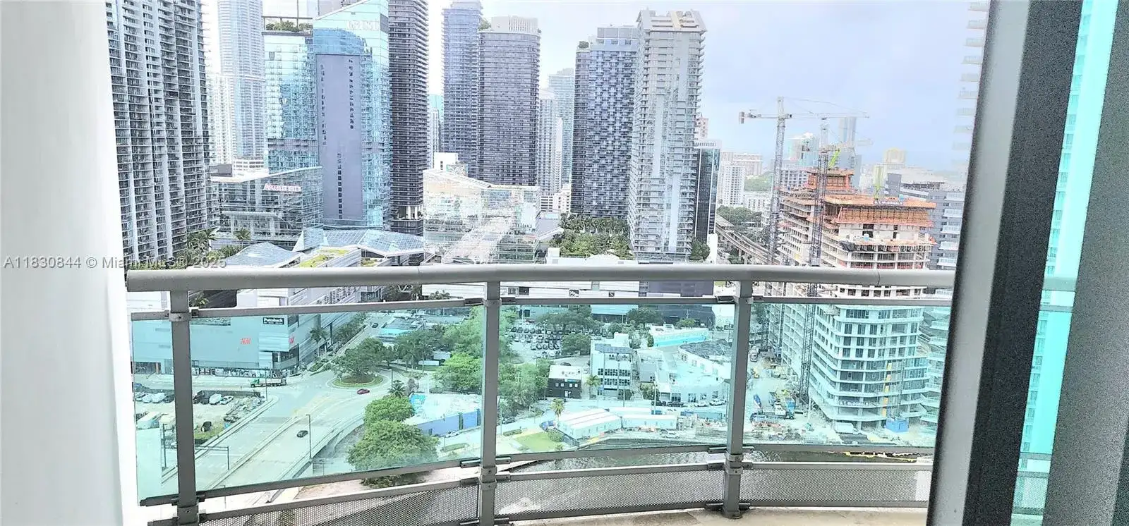 350 S Miami Ave # 3214, Miami FL 33130 photo 3