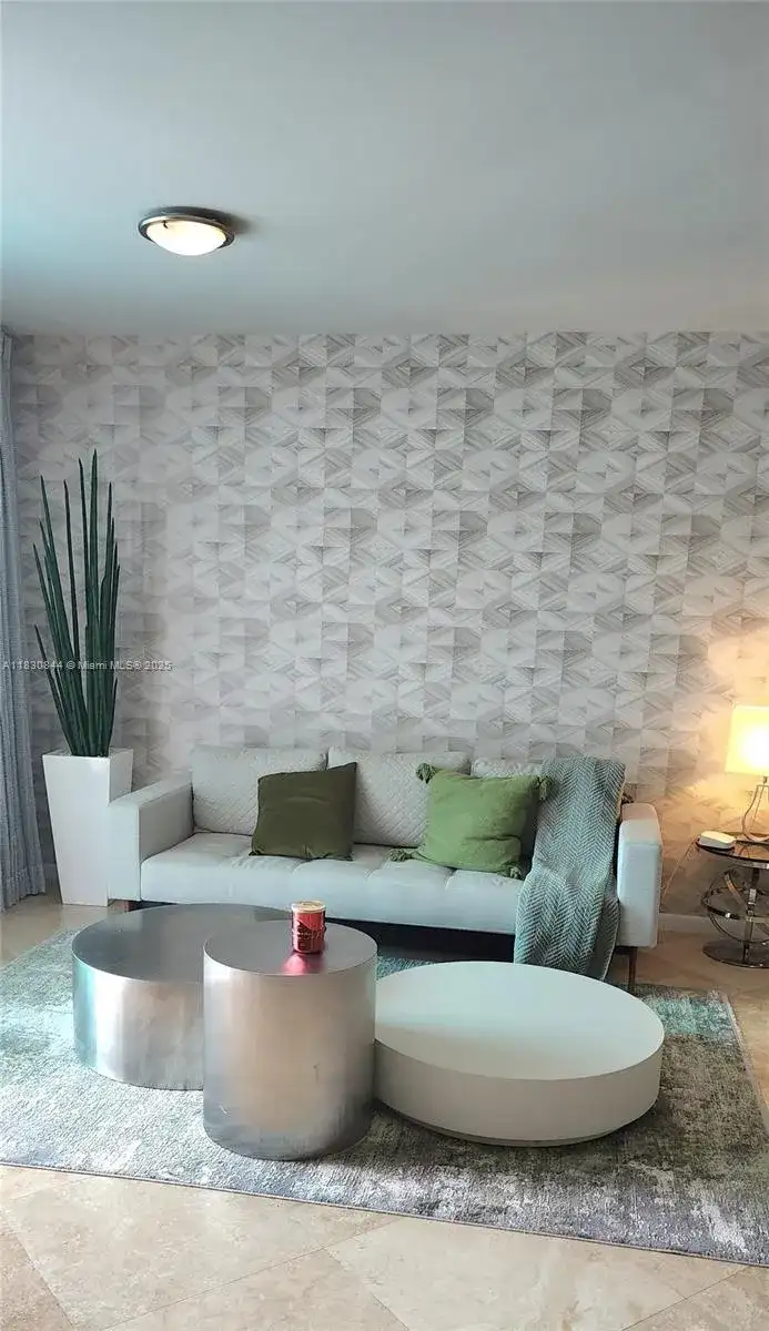 350 S Miami Ave # 3214, Miami FL 33130 photo 5
