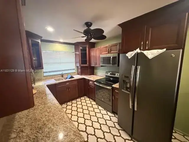 9106 Limetree Ln # 174, Pembroke Pines FL 33024 photo 4